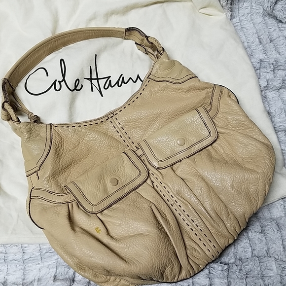 Cole Haan Handbags - Cole Haan Hobo leather bag